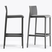 Tabouret Pedrali Volt 678-2 - hauteur d'assise 76 cm - avec assise tapissée