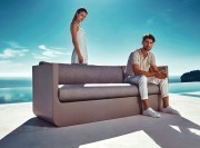 Canapé L.200 cm coloris taupe, avec coussin d'assise Silvertex coordonné