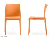 Chaises Volt, coloris au choix